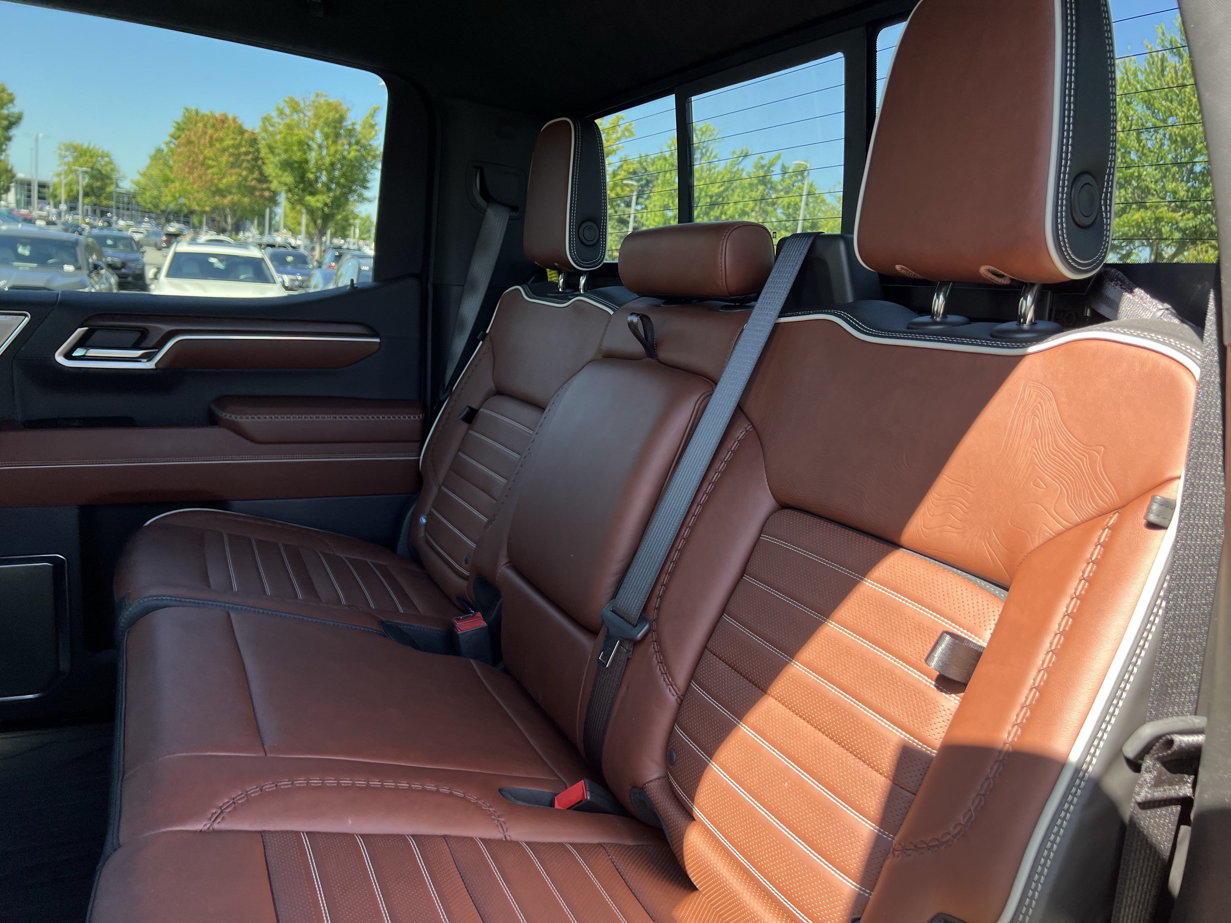 Used 2024 GMC Sierra 1500 Denali Ultimate w/ LPO, Utility Wall Package AWD/4WD image 33
