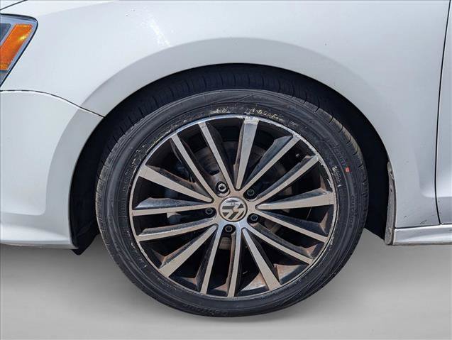 Used 2016 Volkswagen Jetta Sport FWD image 21