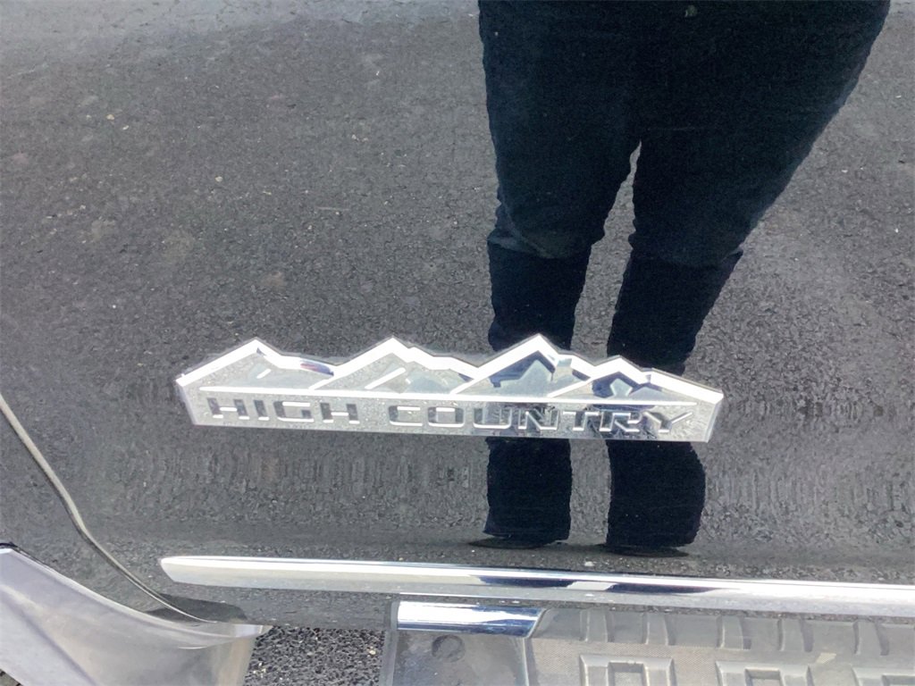 Used 2017 Chevrolet Silverado 1500 High Country image 21