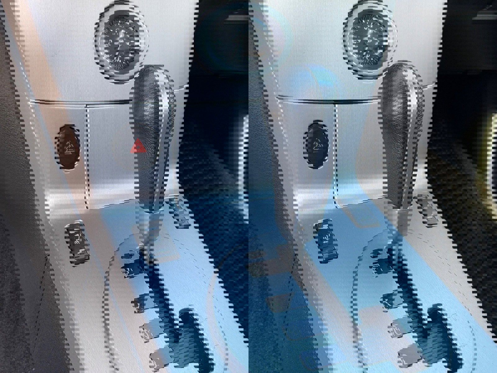 Used 2004 INFINITI FX45 AWD w/ Technology Pkg image 27