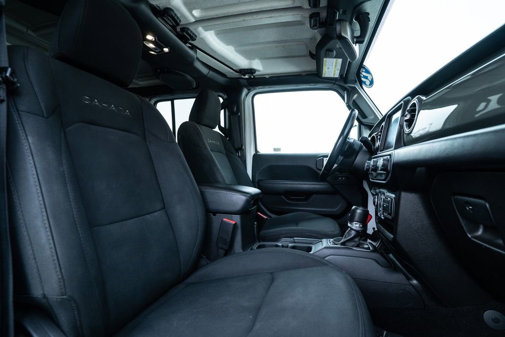 Used 2022 Jeep Wrangler Unlimited Sahara image 13