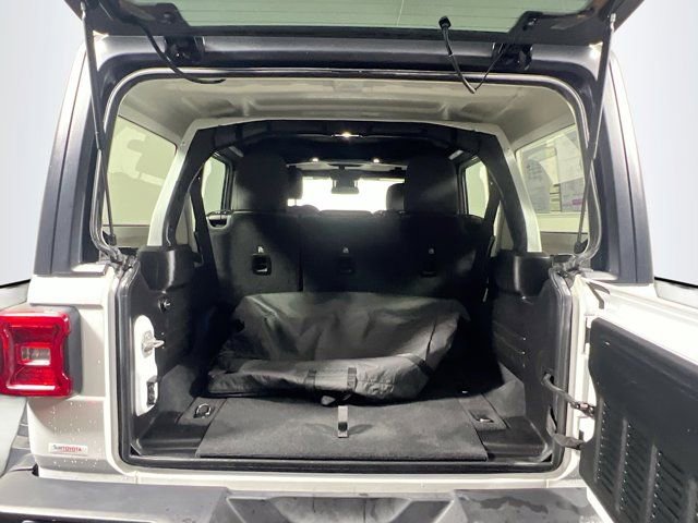 Used 2024 Jeep Wrangler Unlimited Rubicon image 30