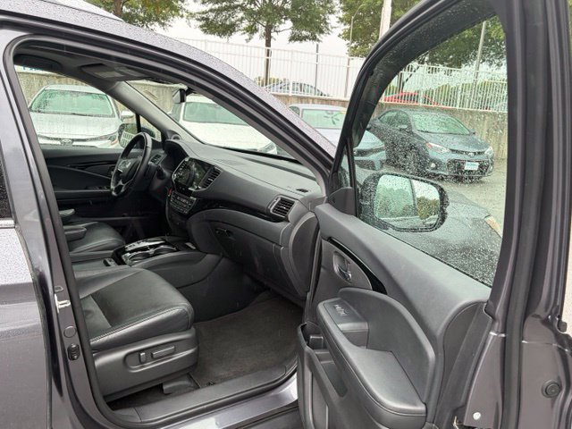 Certified 2020 Honda Pilot Elite image 31