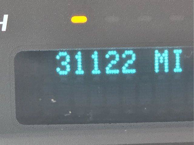 Certified 2025 Chevrolet Express 3500 LT w/ LT Preferred Equipment Group RWD image 32