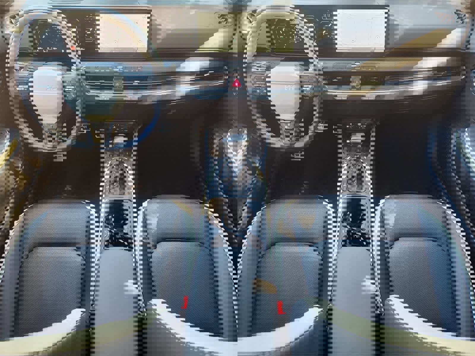 Certified 2025 Kia K4 GT-Line Turbo image 26