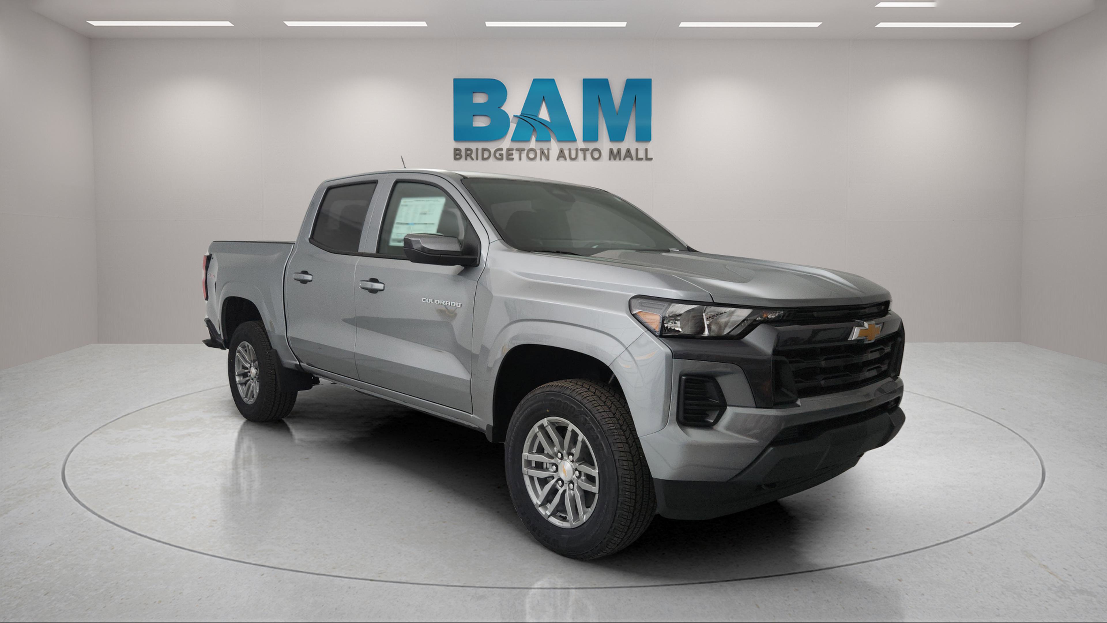 New 2025 Chevrolet Colorado LT