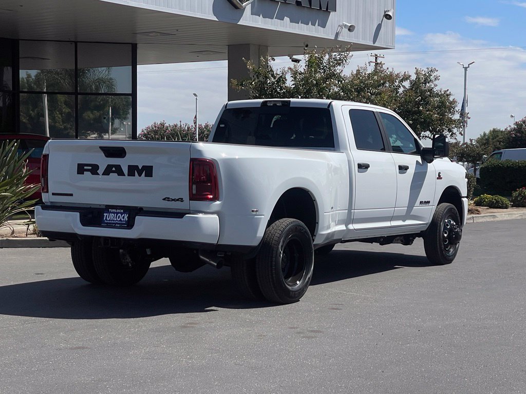 New 2027 RAM 3500 Big Horn AWD/4WD image 4
