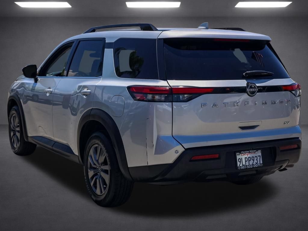 Used 2024 Nissan Pathfinder SV FWD image 6