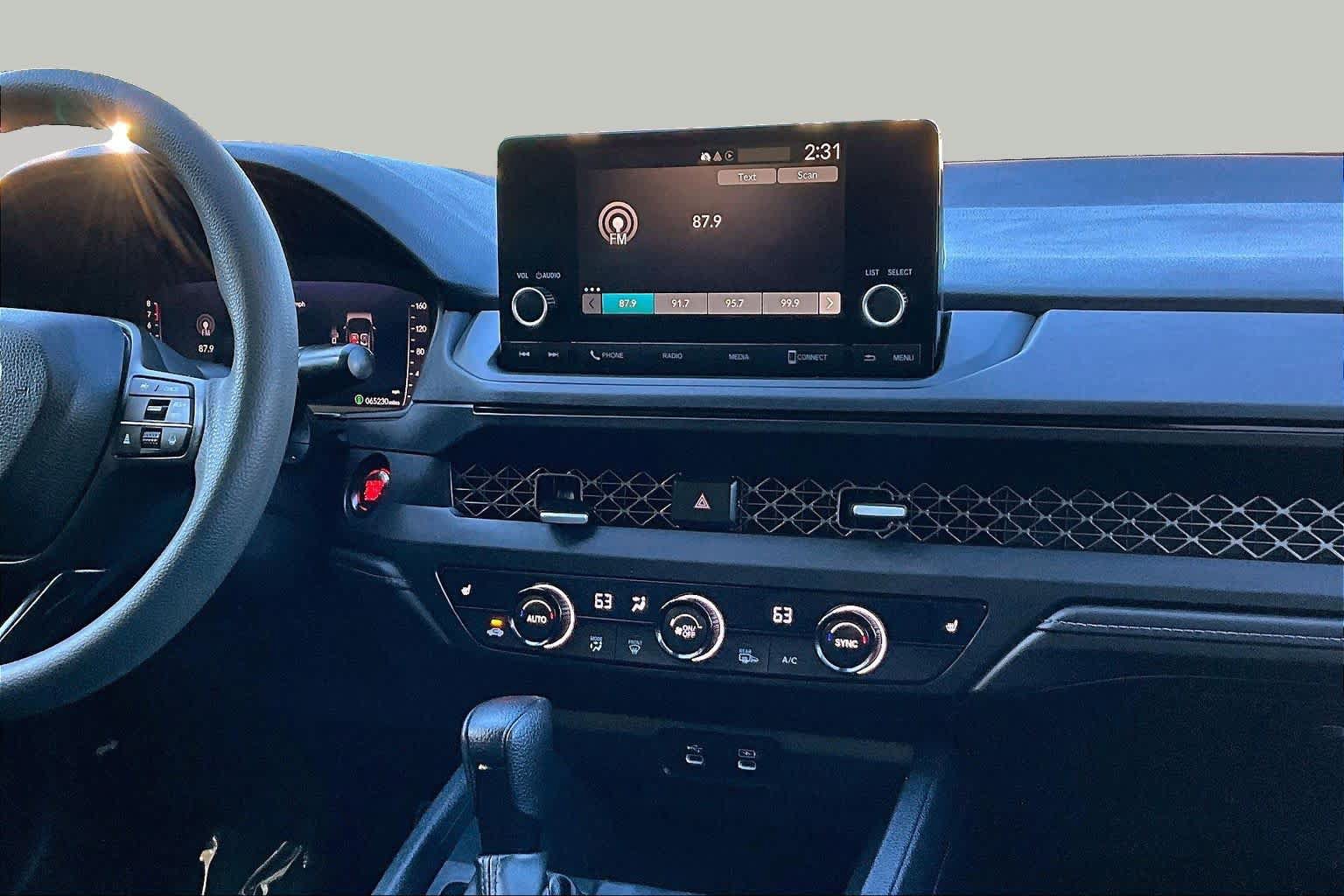 Used 2023 Honda Accord EX image 7