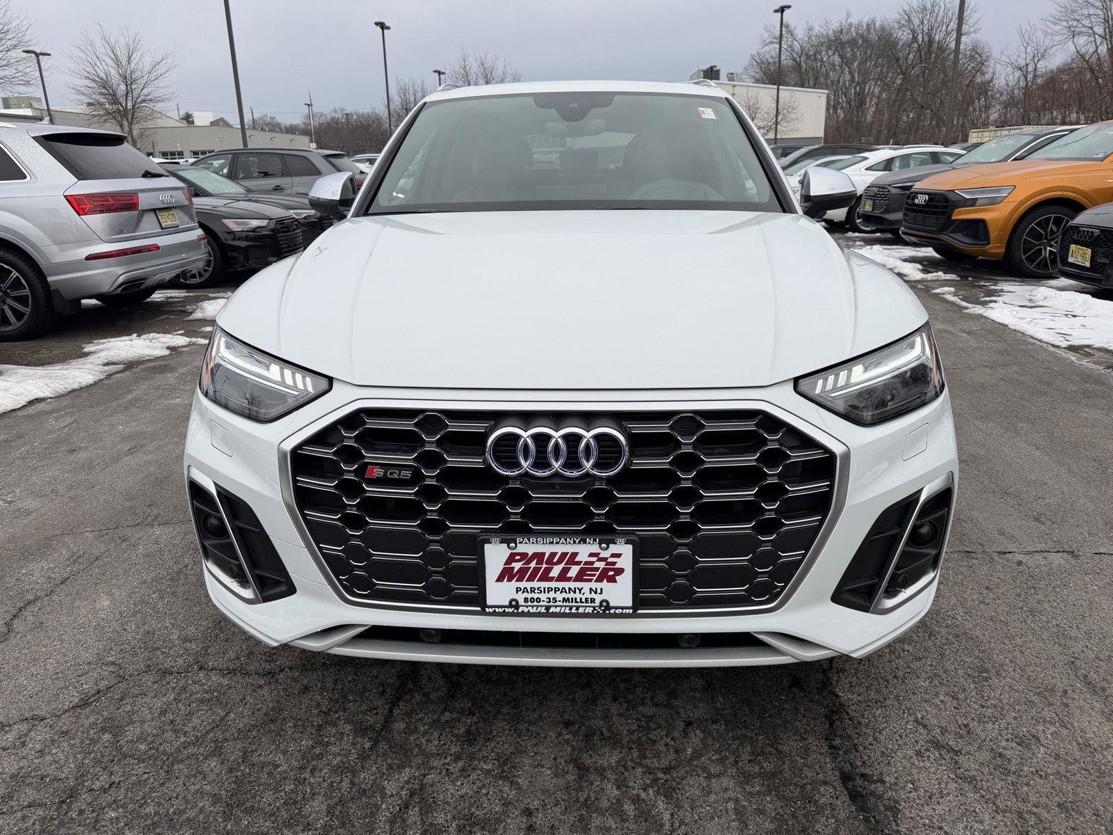 Certified 2024 Audi SQ5 Prestige image 2
