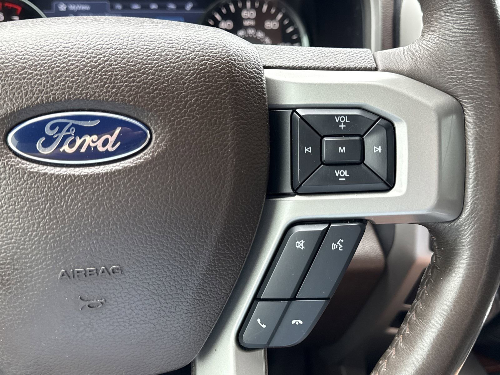 Used 2017 Ford F150 King Ranch w/ Equipment Group 601A Luxury AWD/4WD image 23