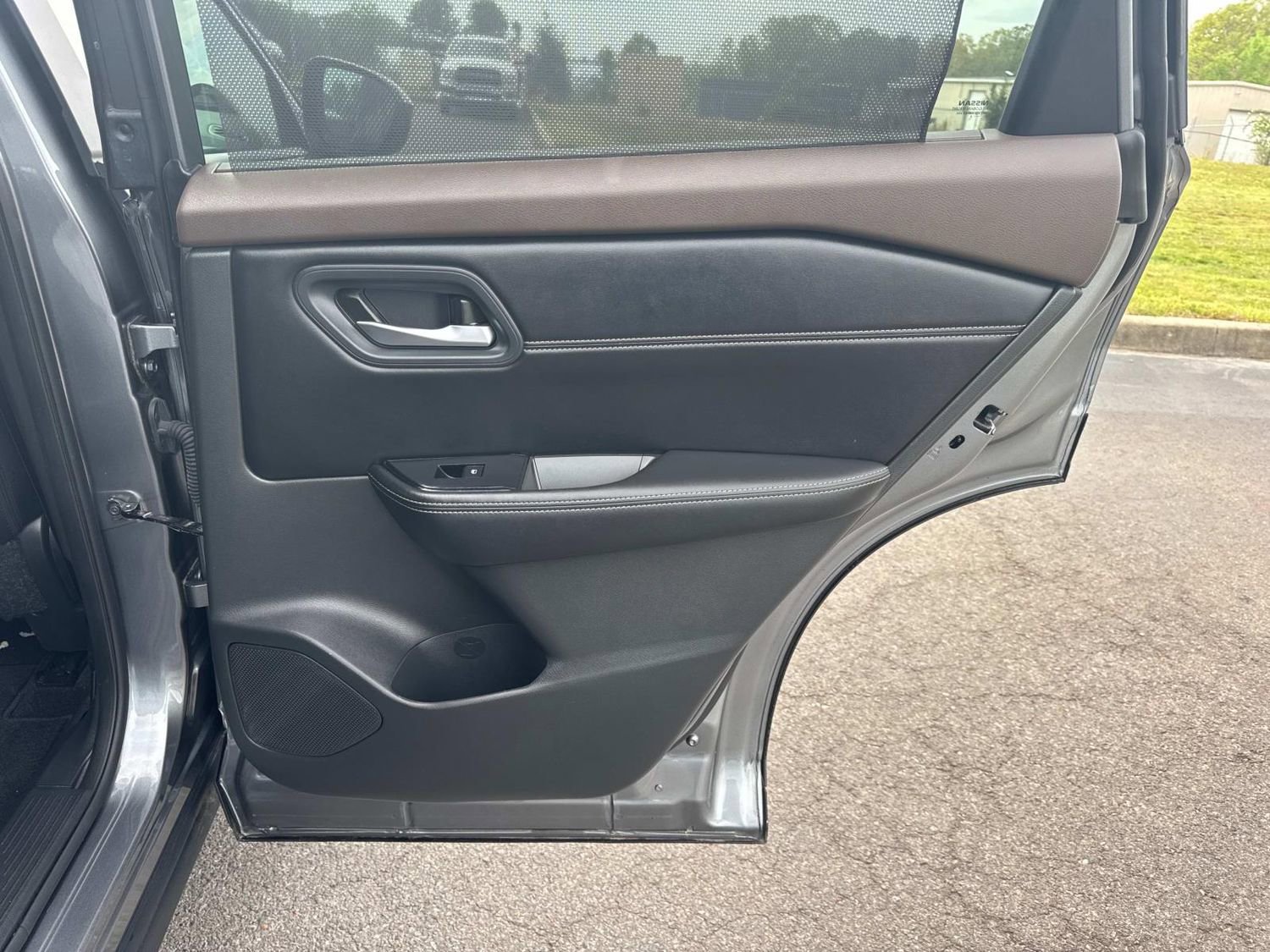 Used 2023 Nissan Rogue SV w/ SV Premium B Package FWD image 23