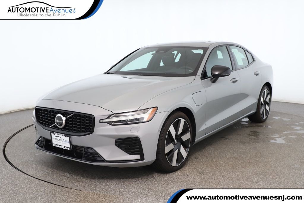 Used 2024 Volvo S60 T8 Ultimate w/ Climate Package