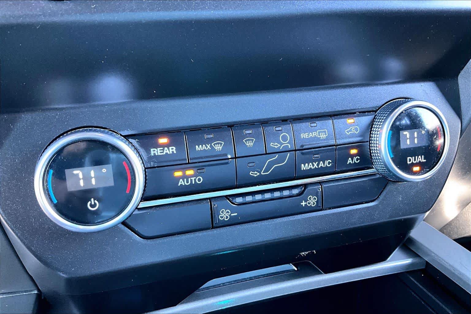 Used 2020 Ford Expedition XLT w/ Equipment Group 201A RWD image 31