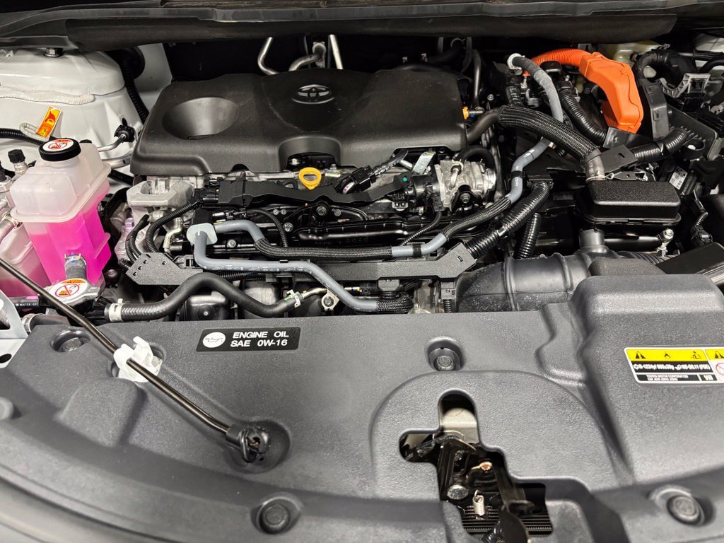 Used 2025 Toyota Sienna XLE AWD/4WD image 69
