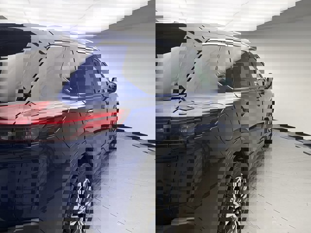 Used 2021 Nissan Rogue SV w/ Premium Package image 5