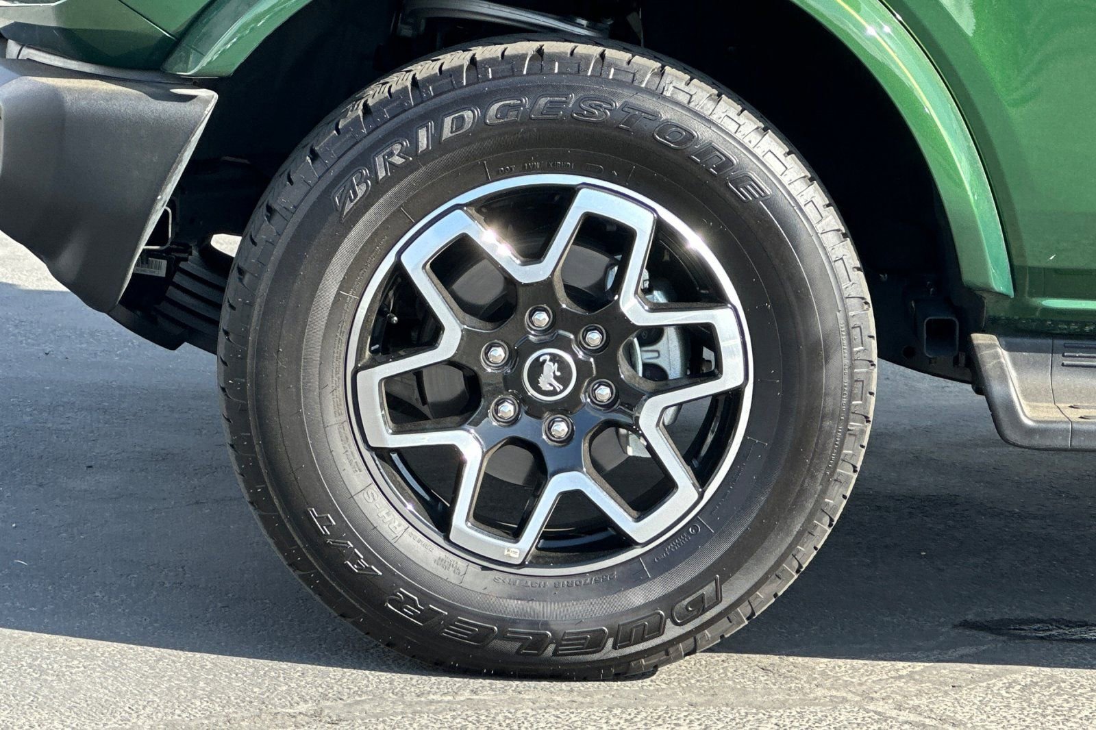 Used 2025 Ford Bronco Outer Banks image 26