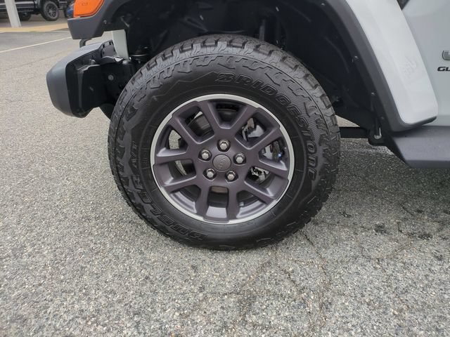 Used 2023 Jeep Gladiator Overland AWD/4WD image 10