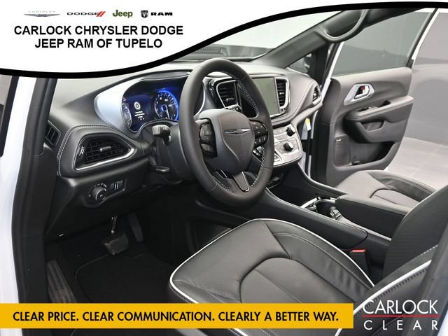 New 2026 Chrysler Pacifica Limited FWD image 12