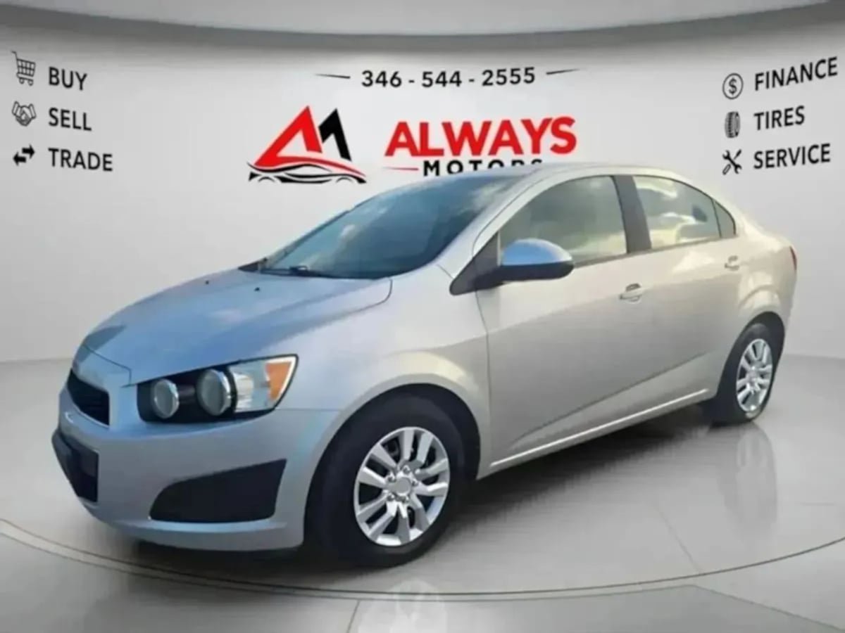 Used 2013 Chevrolet Sonic LS FWD image 1