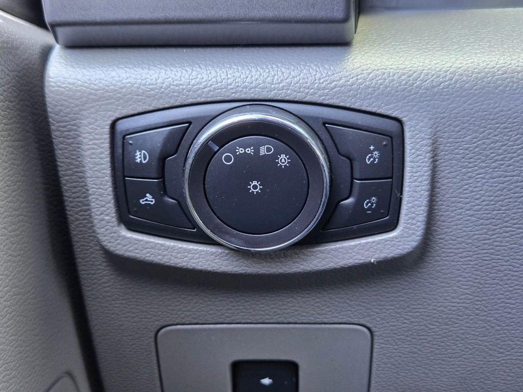 Used 2015 Ford F150 XLT w/ Equipment Group 302A Luxury image 17