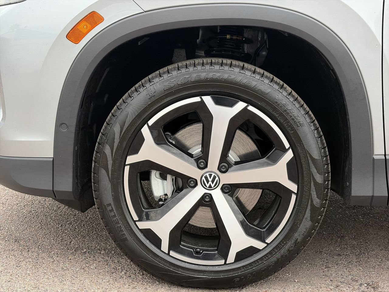 New 2026 Volkswagen Tiguan SE image 6