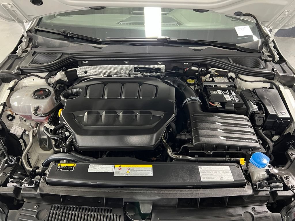 Used 2024 Volkswagen GTI SE FWD image 41