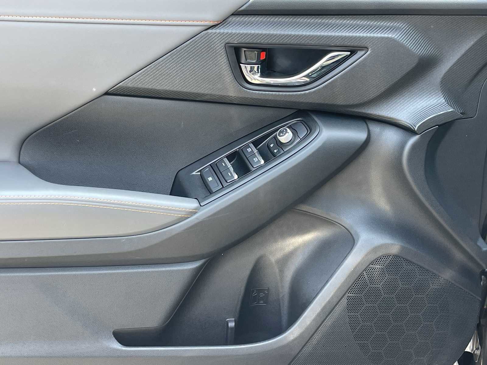 Certified 2025 Subaru Crosstrek 2.5i Limited w/ Popular Package #4A AWD/4WD image 11