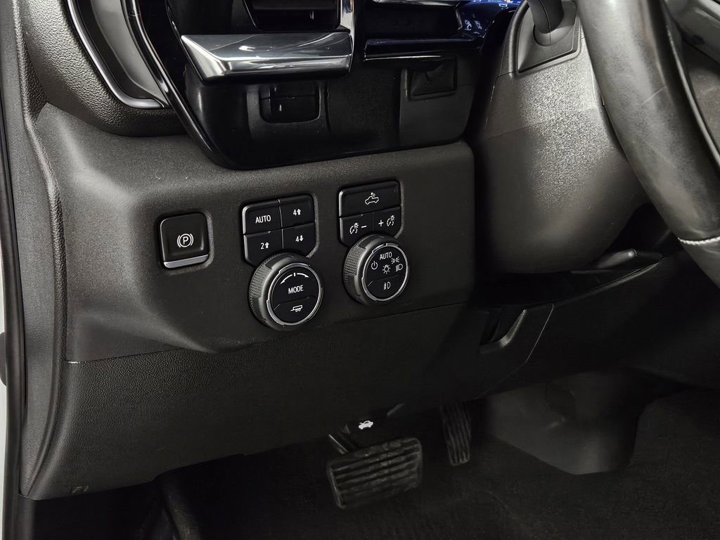 Used 2023 Chevrolet Silverado 1500 LT Trail Boss w/ Protection Package AWD/4WD image 23