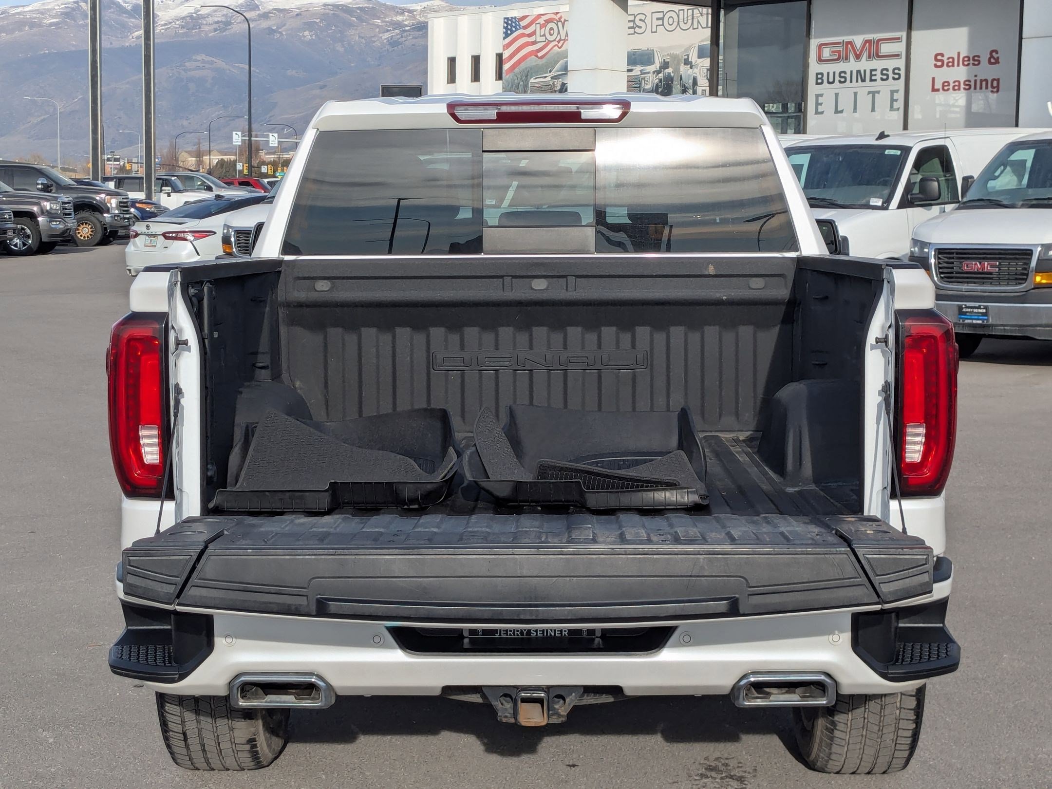 Used 2022 GMC Sierra 1500 Denali w/ Denali Premium Package image 31