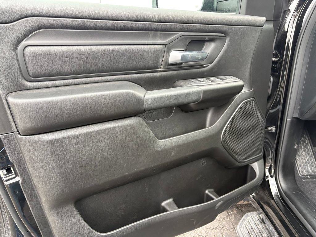 New 2026 RAM 1500 Express AWD/4WD image 13