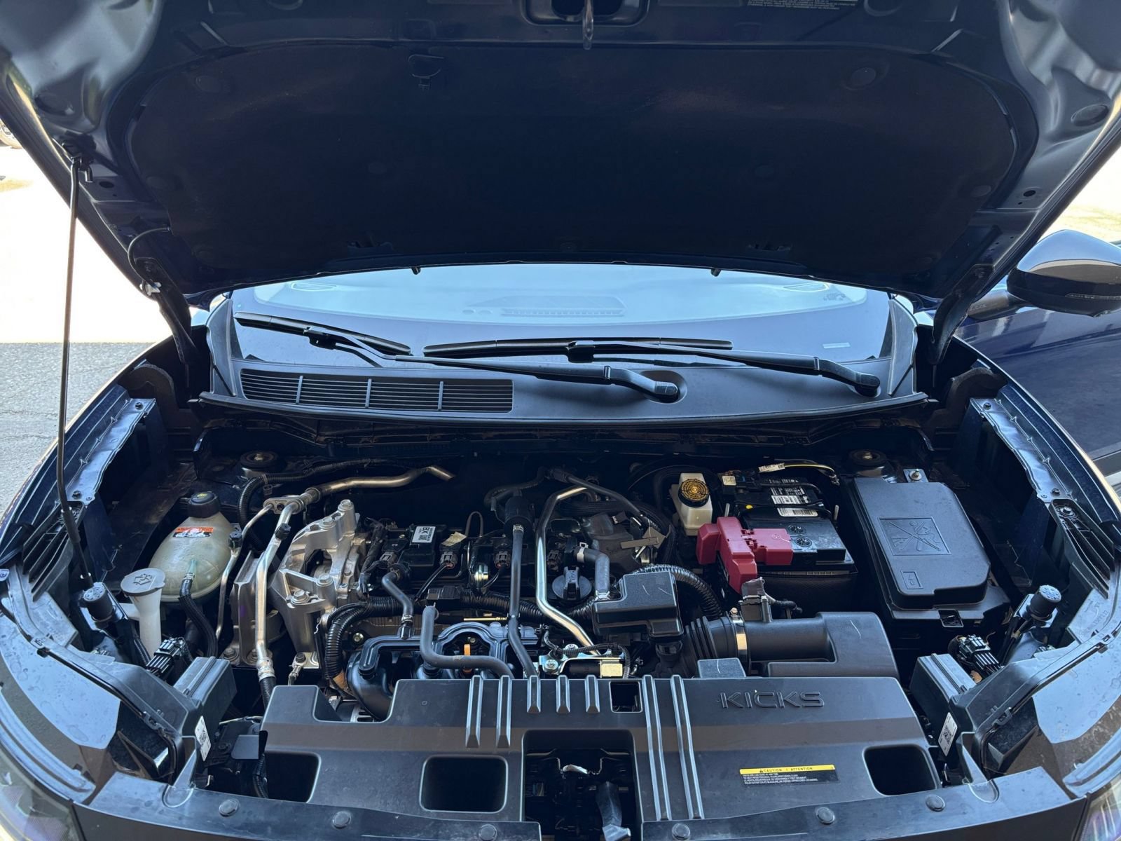 Used 2026 Nissan Kicks SR AWD/4WD image 31
