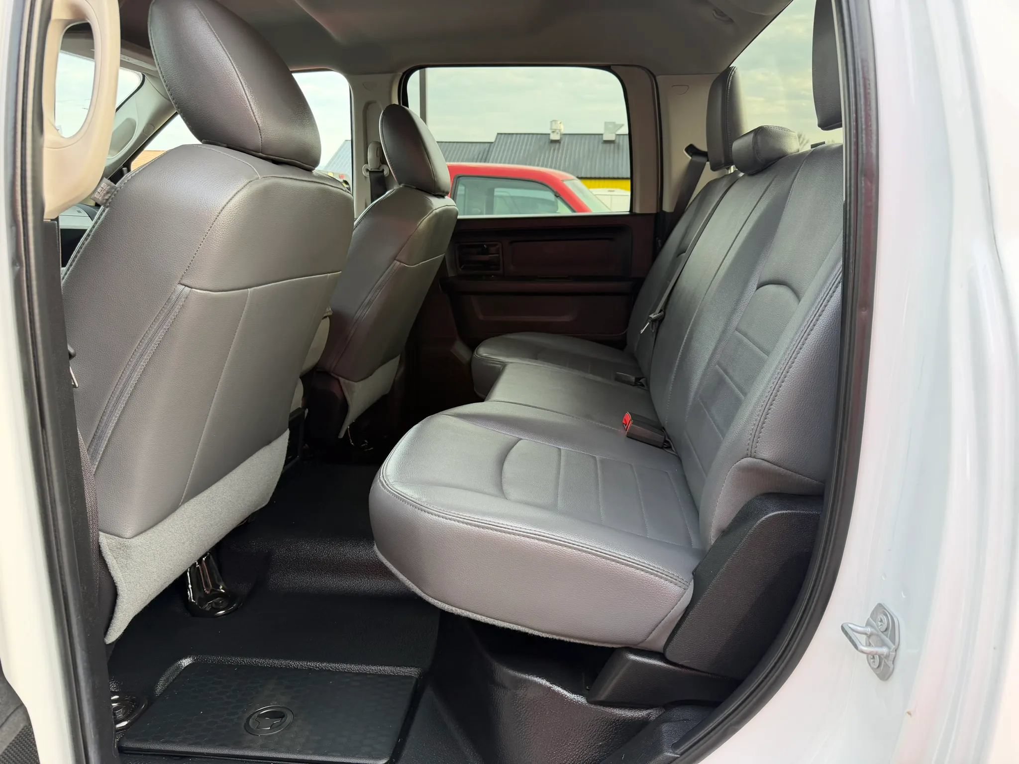 Used 2017 RAM 2500 Tradesman w/ Protection Group AWD/4WD image 13