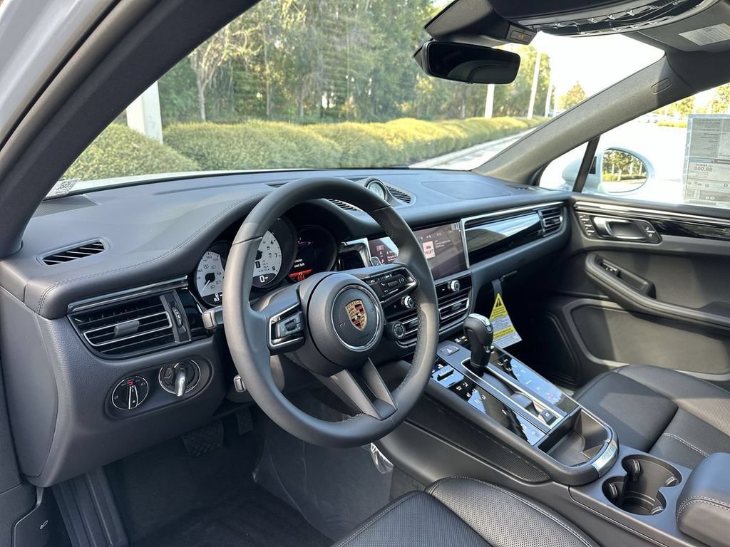 New 2026 Porsche Macan S AWD/4WD image 4