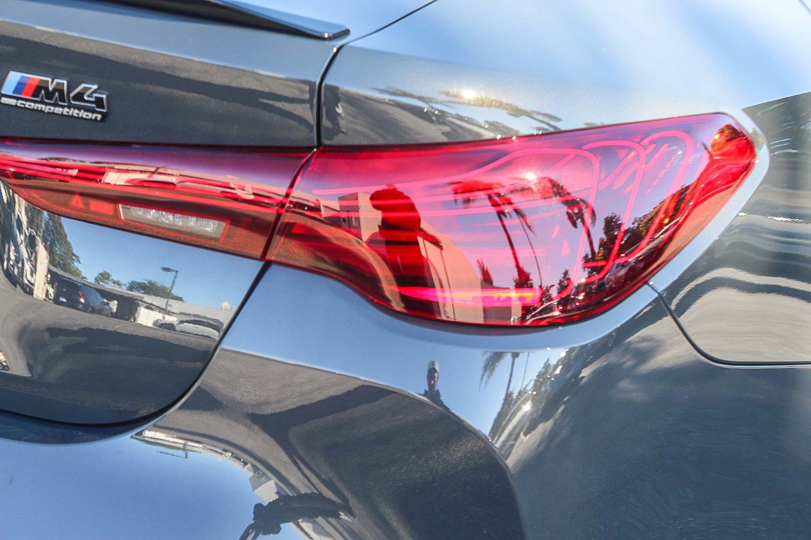 Used 2025 BMW M4 Competition w/ Executive Package image 7