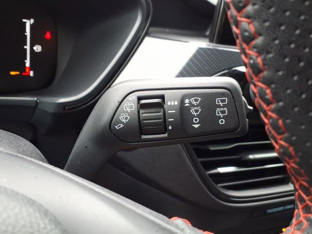 Used 2025 Ford Escape ST-Line AWD/4WD image 27