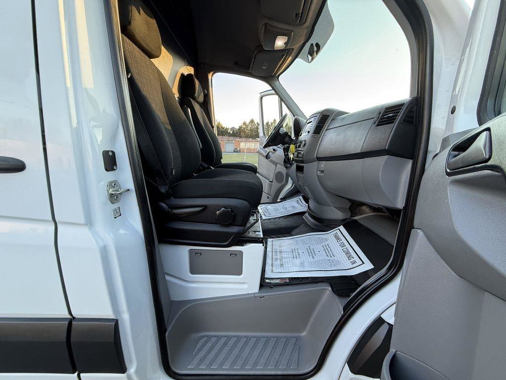 Used 2018 Mercedes-Benz Sprinter 2500 image 18