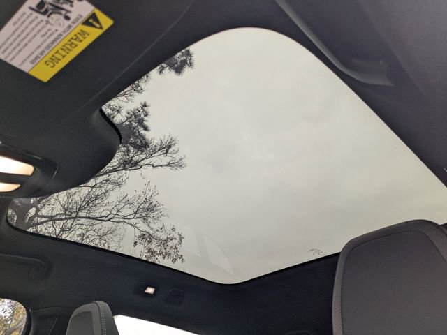 Certified 2023 Volvo C40 Recharge Core image 27