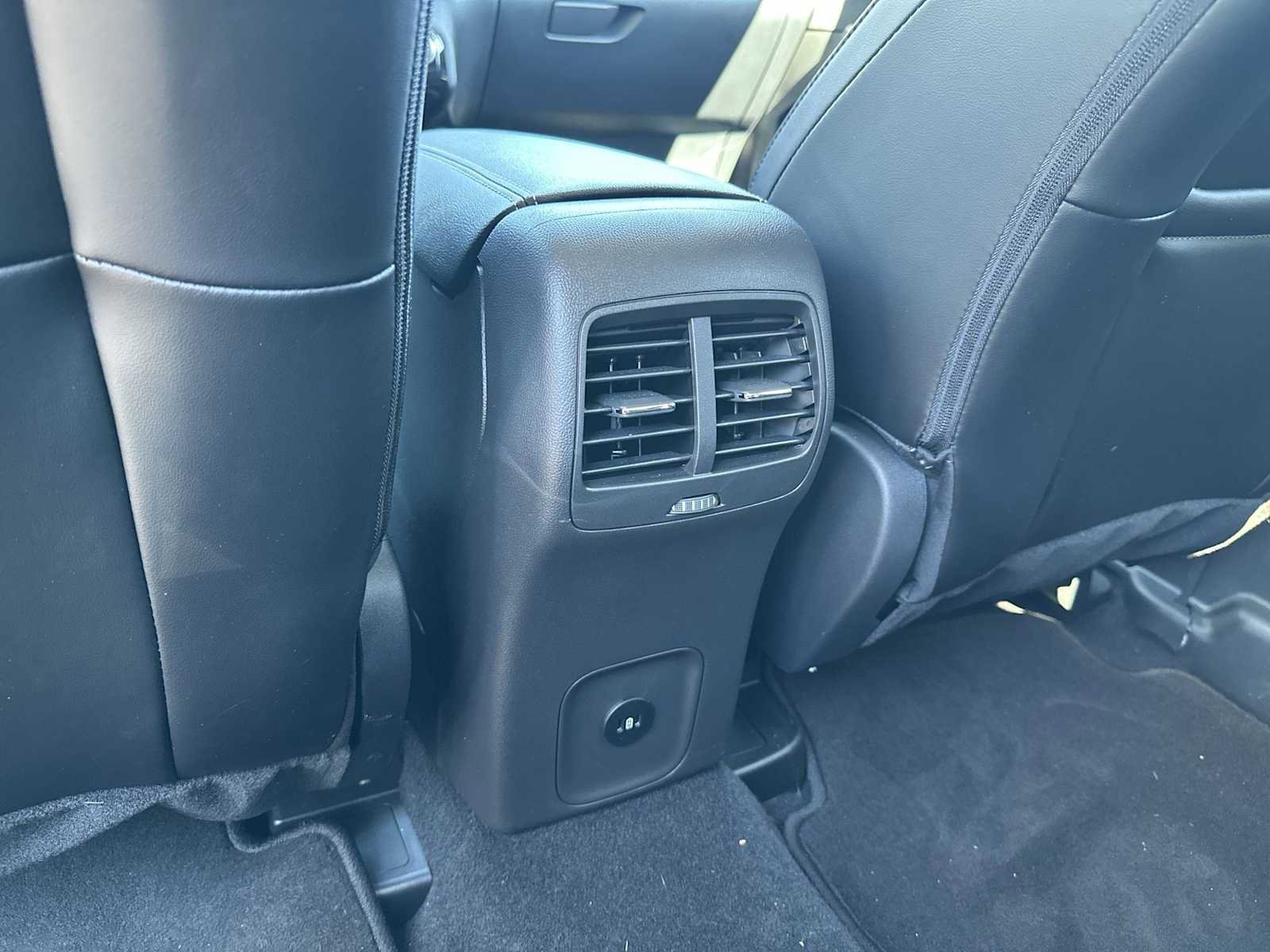 Used 2024 Ford Escape SE image 21