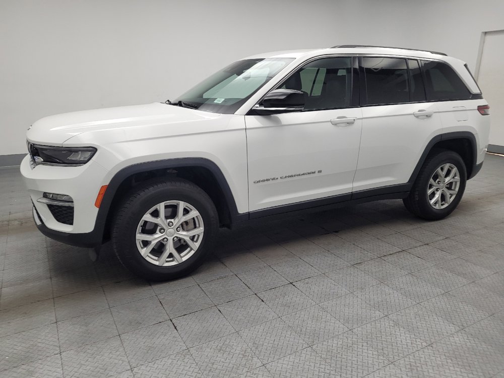 Used 2023 Jeep Grand Cherokee Limited RWD image 2