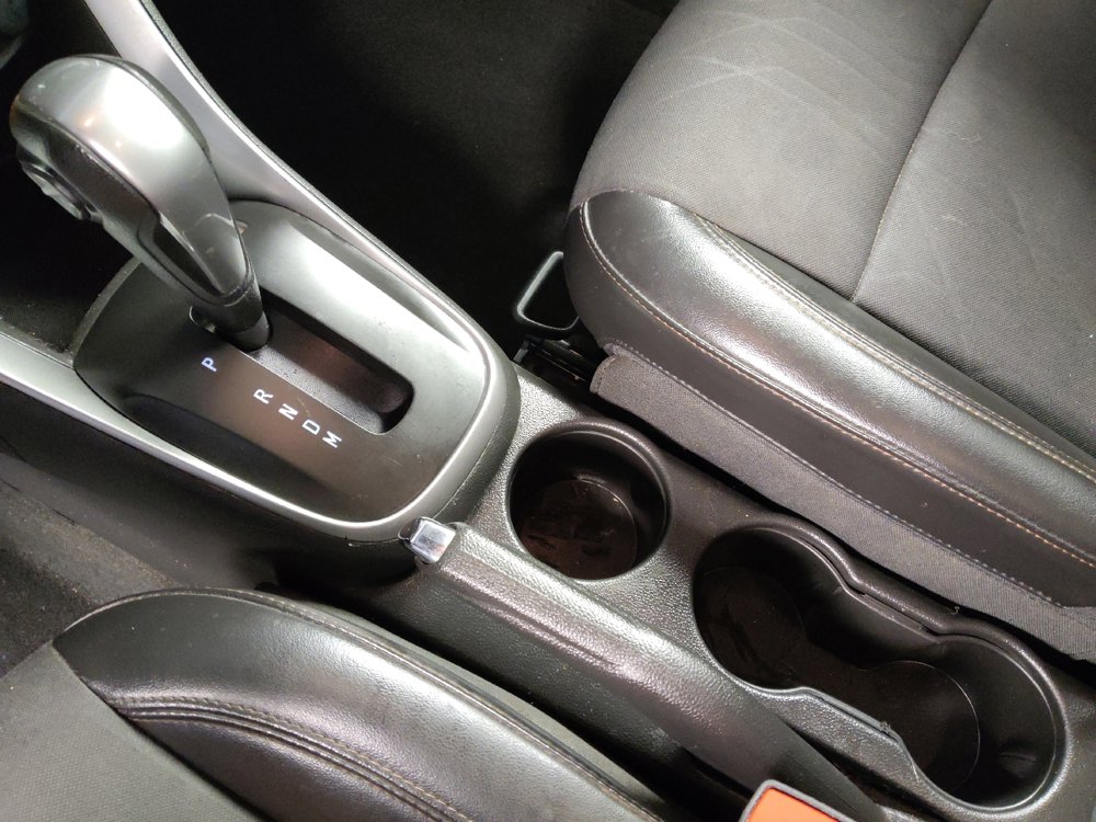 Used 2021 Chevrolet Trax LT w/ LT Convenience Package image 26