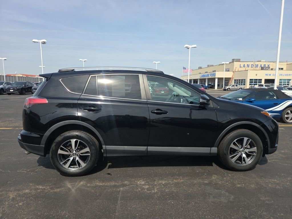 Used 2018 Toyota RAV4 XLE image 8