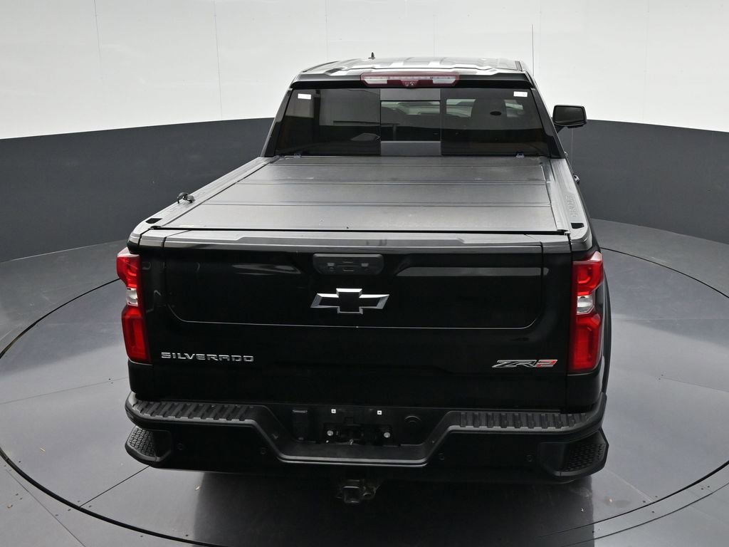 Used 2023 Chevrolet Silverado 1500 ZR2 w/ Technology Package AWD/4WD image 17