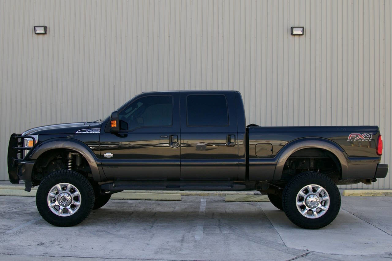 Used 2015 Ford F250 King Ranch w/ FX4 Off-Road Package image 3