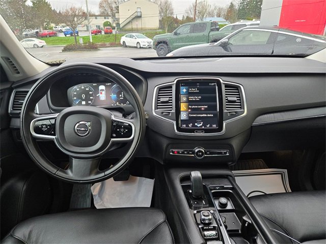 Used 2020 Volvo XC90 T8 Momentum w/ Protection Package image 21