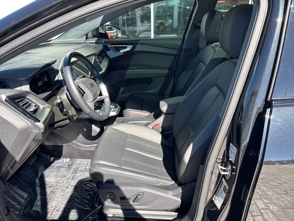 Used 2024 Audi Q4 e-tron Premium Plus image 17