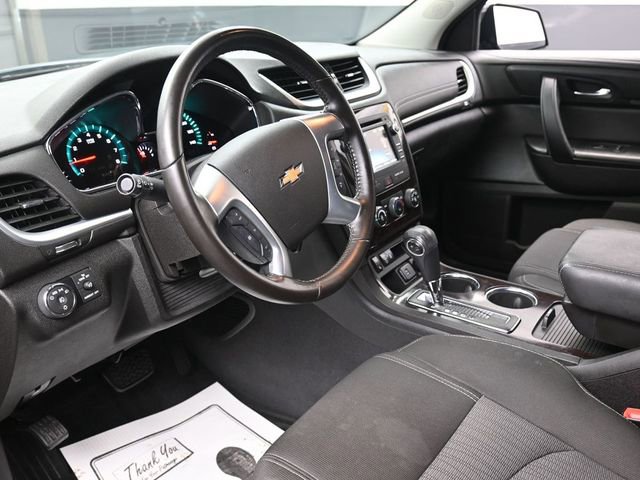 Used 2017 Chevrolet Traverse LT image 7