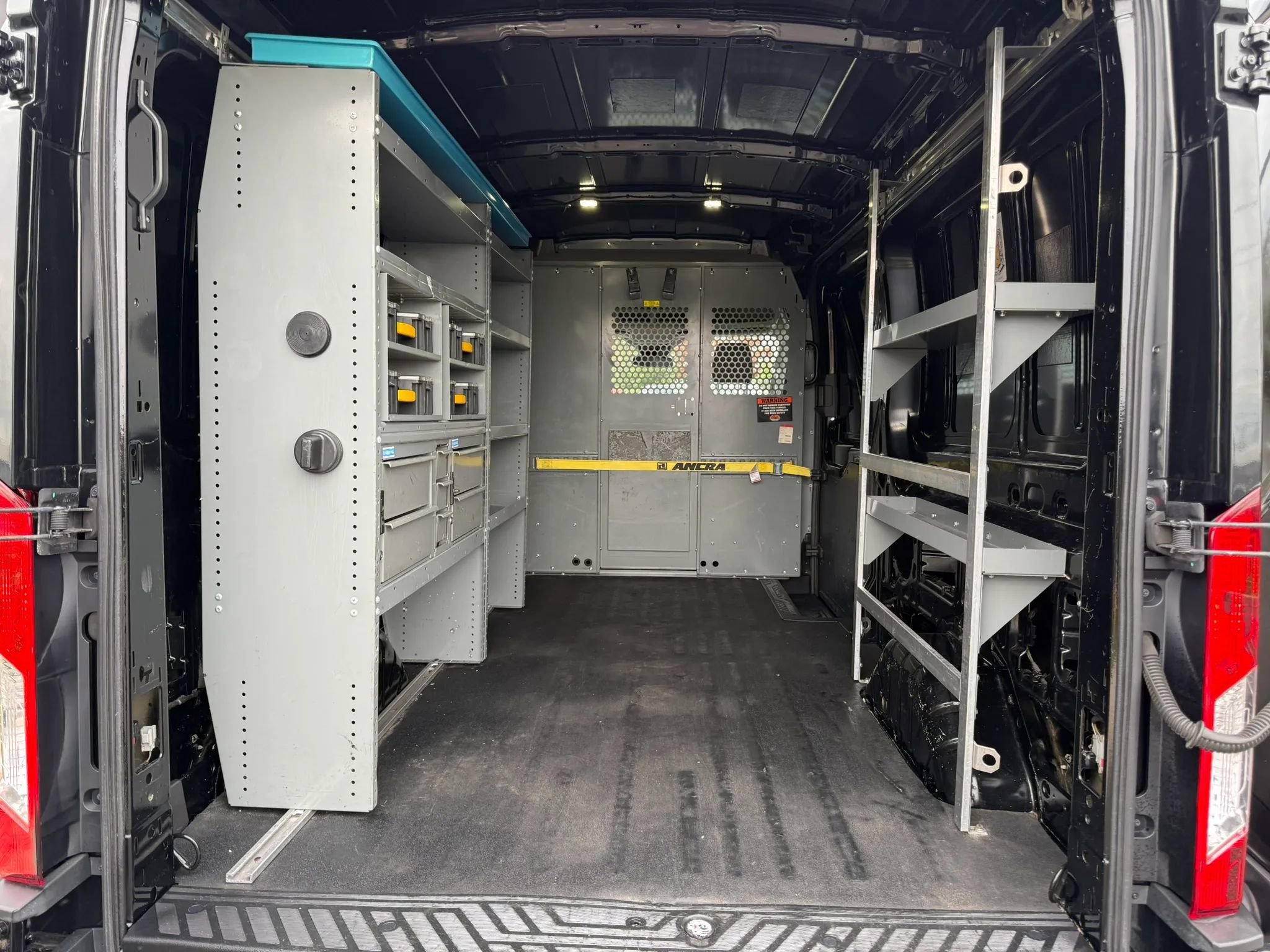 Used 2015 Ford Transit 250 148 Medium Roof image 18