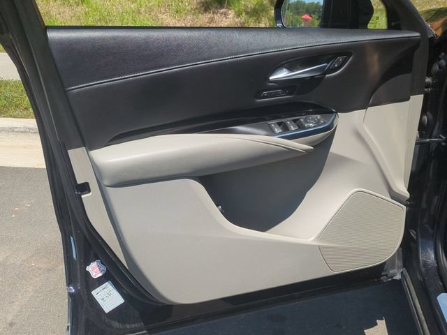 Used 2022 Cadillac XT4 Premium Luxury w/ Safety Alert Package AWD/4WD image 30