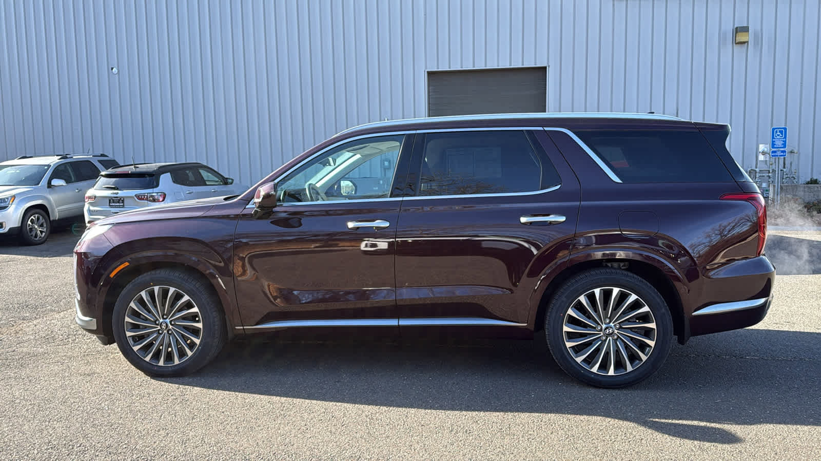 Used 2023 Hyundai Palisade Calligraphy image 6